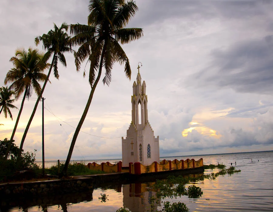 Cochin - Alleppey Tour Package trip poster